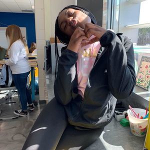 Meet your Posher, Nevaeha